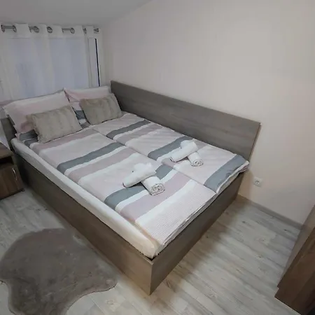 Apartment Urban Haven Apartament Warna
