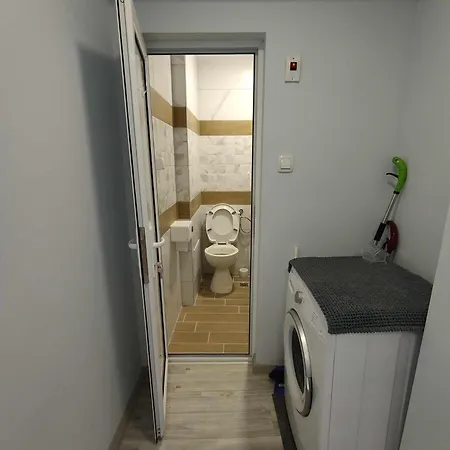 Urban Haven Apartament Apartment Warna